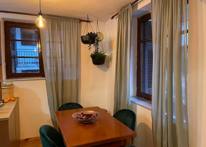 Loukia's Place ヴィティナ